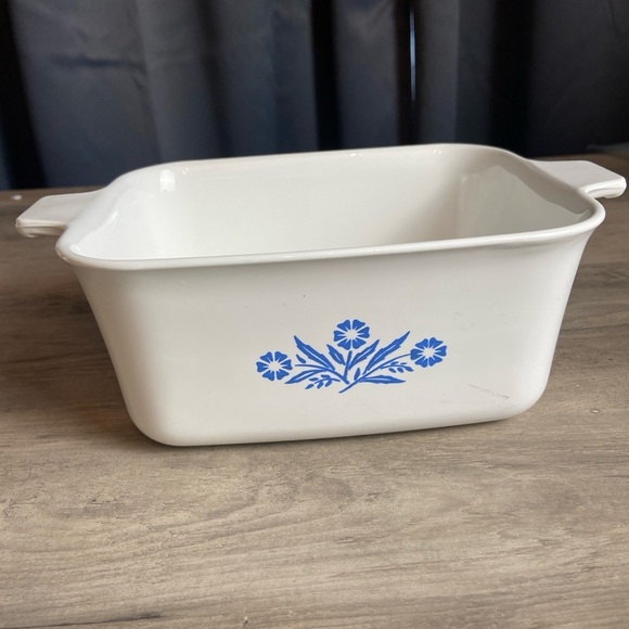 Vtg Corning Ware Blue Cornflower 1.5 Quart Casserole Baking Dish P-4-B No Lid - Picture 3 of 11